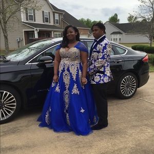 blue and gold prom